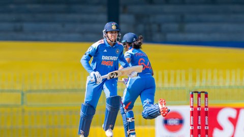 Richa Ghosh leads the way as India post a comprehensive total against Sri Lanka in Colombo! முத்தரப்பு ஒருநாள் தொடர்: ரிச்சா கோஷ் அரைசதம்; இலங்கை அணிக்கு 276 டார்கெட்!