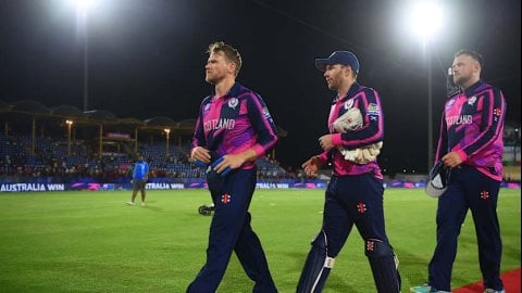 Scotland's Matthew Cross and Mark Watt have been fined for ICC Code of Conduct! ஐசிசி விதிகளை மீறியதாக ஸ்காட்லாந்து வீரர்களுக்கு அபராதம்!