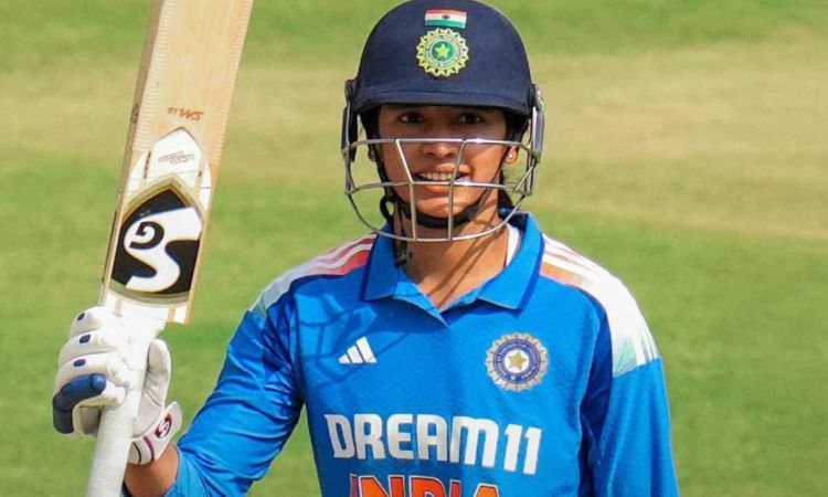 India Women set 343 runs target for Sri Lanka Women in ODI Tri series final