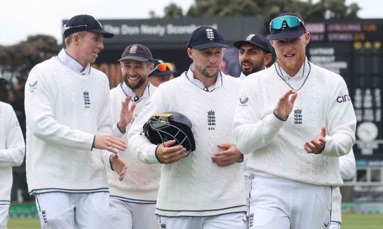 England name a debutant in their XI for the one-off Test against Zimbabwe! ENG vs ZIM: இங்கிலாந்து பிளேயிங் லெவன் அறிவிப்பு; அறிமுக வீரருக்கு வாய்ப்பு!