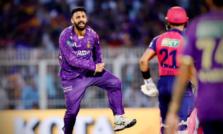 Watch- Varun Chakravarthy stuns batters with magical bowling! மாயாஜால பந்துவீச்சு மூலம் பேட்டர்களை ஸ்தம்பிக்க வைத்த வருண் சக்ரவர்த்தி - காணொளி!
