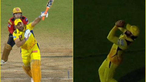 LIVE MATCH में दिखा गज़ब नज़ारा, MS Dhoni ने एक हाथ से मारा गगनचुंबी शॉट और रविंद्र जडेजा ने पकड़ लि