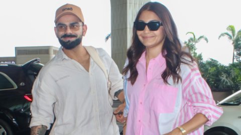 A day after quitting Test cricket, Virat visits Vrindavan with his wife Anushka