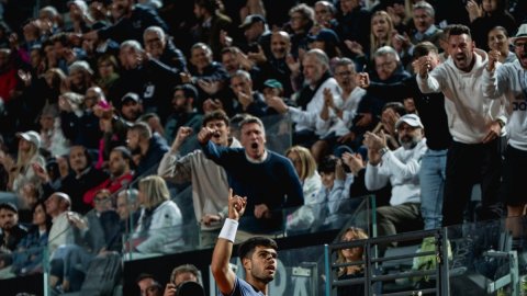 Alcaraz moves past Djere to enter Rd-4 in Rome