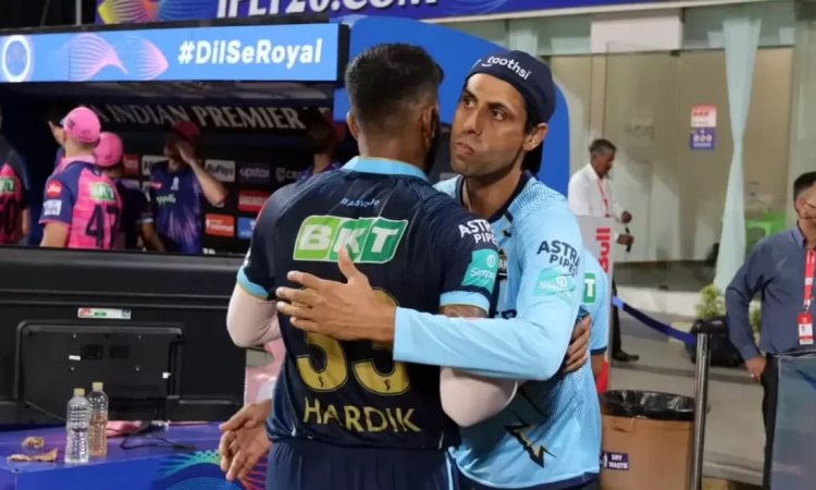 MI Skipper Hardik, GT Head Coach Nehra Penalised For IPL Code Of Conduct Breach ஐபிஎல் விதிகளை மீறியதாக ஹர்திக் பாண்டியா, ஆஷிஷ் நெஹ்ராவுக்கு அபராதம்!