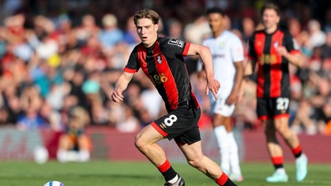 Bournemouth's Alex Scott ruled out of Manchester City clash