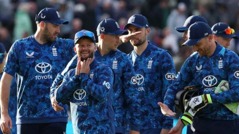 ENG vs WI,1st ODI: इंग्लैंड ने वेस्टइंडीज को 238 रनों से रौंदा, 54 साल के इतिहास की दूसरी सबसे बड़ी 