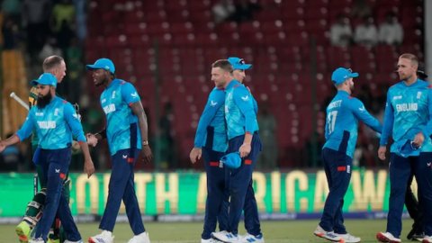 इंग्लैंड की 2027 वर्ल्ड कप की क्वालिफिकेशन खतरे में, लेटेस्ट ICC रैंकिंग ने बढ़ाई मुश्किलें