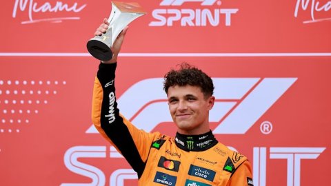 Formula 1: Norris wins chaotic Miami Sprint as McLaren secure 1-2 spot