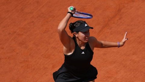 French Open: Jessica Pegula storms into third round with straight sets win