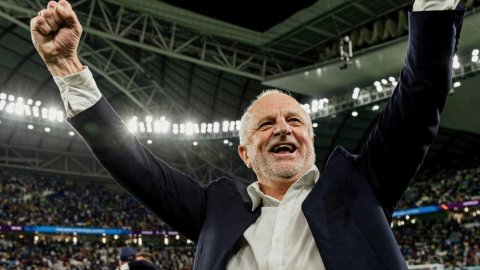 Graham Arnold appointed as Iraq's new head coach
