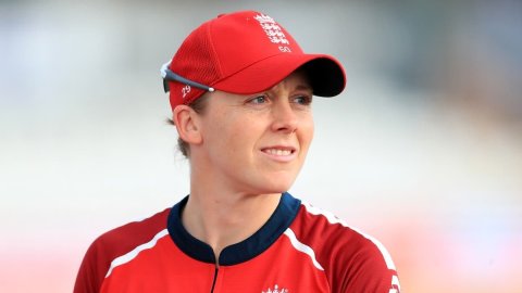 Heather Knight ruled out of home summer with hamstring injury