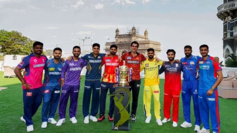 IPL 2025 हुआ सस्पेंड, IND-PAK वॉर के बीच BCCI का बड़ा फैसला IPL 2025 हुआ सस्पेंड, IND-PAK वॉर के बीच BCCI का बड़ा फैसला