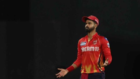 Shreyas Iyer Captain to Lose 4 matches While Defending 200 plus in IPL श्रेयस अय्यर ने तोड़ा धोनी का कप्तानी वाला अनचाहा रिकॉर्ड, IPL इतिहास में ऐसा करने वाले पहले कप्तान