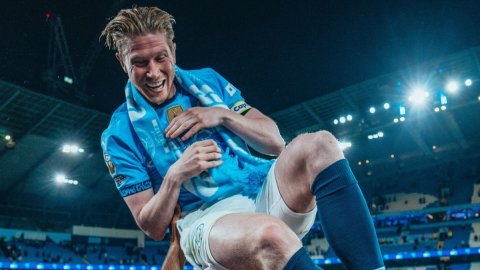 Man City beat Bournemouth in fitting De Bruyne farewell