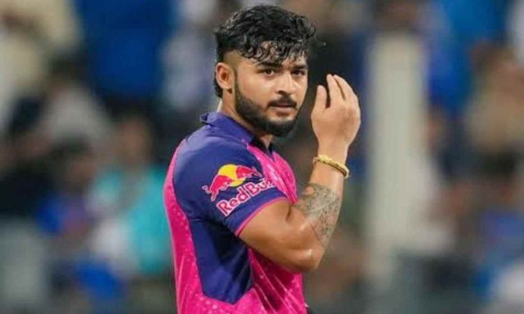 Rajasthan Royals Captain Riyan Parag reaction after 1 run loss against KKR