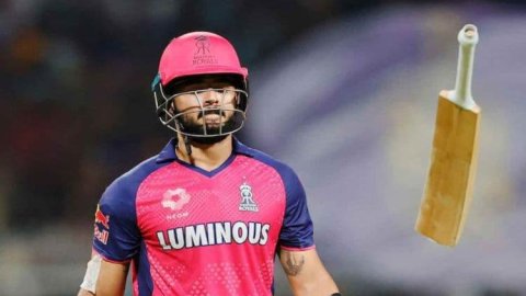 Riyan Parag became the first-ever player to hit six sixes in six consecutive balls in the 18-year hi அடுத்தடுத்து 6 சிக்ஸர்களை விளாசி சாதனை படைத்த ரியான் பராக் - காணொளி!