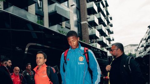Premier League: Chido Obi becomes Man Utd's youngest starter in English top tier