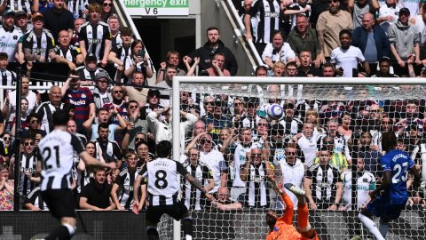 Premier League: Newcastle Utd move to third place with 2-0 win vs Chelsea