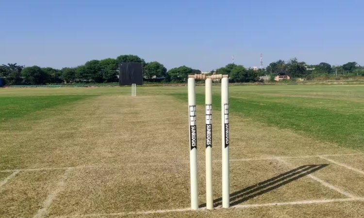 427 रन चेज़ करते हुए 2 रन पर ऑलआउट हुई पूरी टीम, 2 में से 1 रन वाइड का मिला