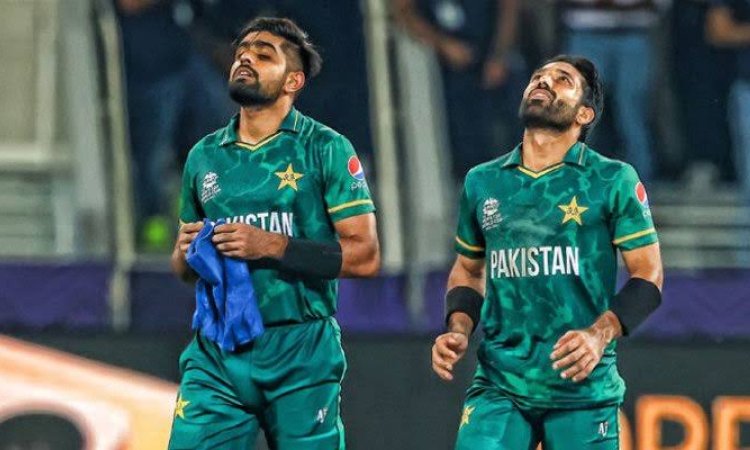 Pakistan have named a 16-player squad for Bangladesh T20I Series! வங்கதேச டி20 தொடருக்கான பாகிஸ்தான் அணி அறிவிப்பு; பாபர், ரிஸ்வான், ஷாஹீன் நீக்கம்!
