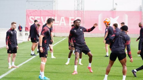 Sevilla FC first team to spend night at training ground after 'violent attack' by fans