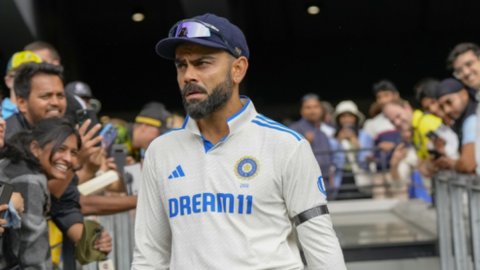 विराट कोहली ने दिया करोड़ों फैंस को झटका, टेस्ट फॉर्मैट से लिया संन्यास