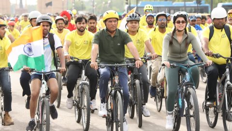 25th edition of 'Fit India Sundays on Cycle' pays tribute to armed forces; celebrates World Bicycle 