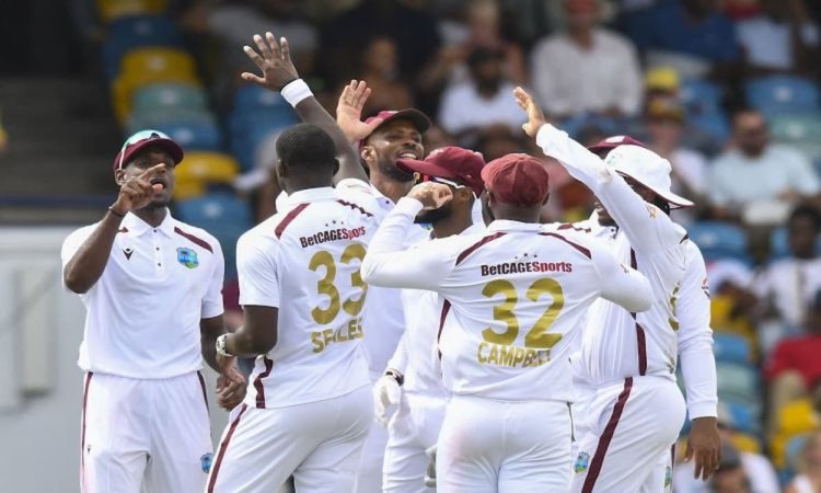 Pace Battle in Barbados: Australia 180 All Out, West Indies 57/4 1st Test, Day 1: ஆஸ்திரேலியா 180 ரன்களில் ஆல் ஆவுட்; வெஸ்ட் இண்டீஸ் அணி தடுமாற்றம்!
