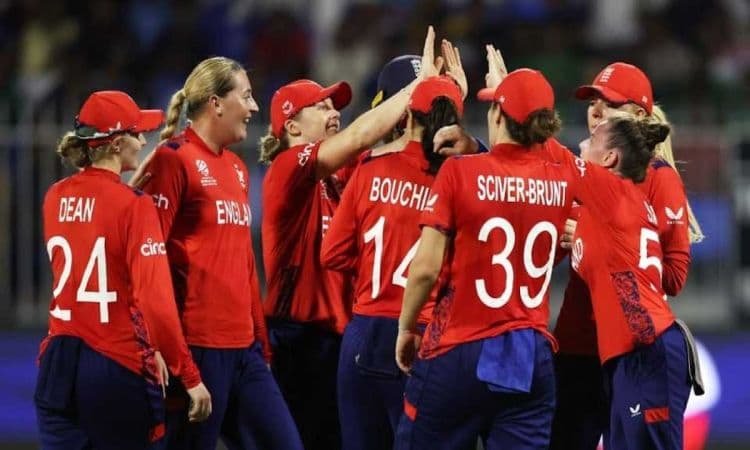 ENGW vs INDW: England Women Fined For Slow Over-rate In First T20I Against India ஸ்லோ ஓவர் ரேட்: இங்கிலாந்து மகளிர் அணிக்கு அபராதம் விதித்தது ஐசிசி!