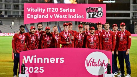 इंग्लैंड ने 3rd T20I जीतकर किया वेस्टइंडीज को क्लीन स्वीप, डकेट और स्मिथ बने जीत के हीरो