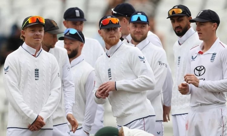 Chris Woakes To Lead Pace Attack As England Announce Playing XI For First Test Against India ENG vs IND, 1st Test: இங்கிலாந்து பிளேயிங் லெவன் அறிவிப்பு; வோக்ஸ், பஷீருக்கு இடம்!
