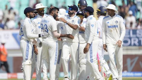 इंग्लैंड के खिलाफ दूसरे टेस्ट से पहले टीम से बाहर हुआ गंभीर का भरोसेमंद गेंदबाज़? टीम बस में नहीं दि