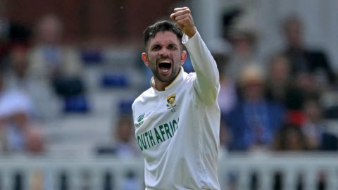 Keshav Maharaj ने बनाया कमाल रिकॉर्ड, 136 साल में ऐसा करने वाले साउथ अफ्रीका के पहले स्पिनर बने