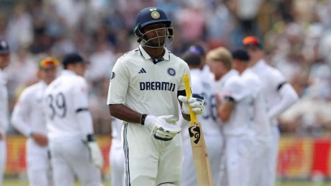 Sai Sudharsan 4 Ball Duck In His Debut Joins An Unwanted List அறிமுக ஆட்டத்தில் டக் வுட்; மோசமான சாதனையில் சாய் சுதர்ஷன்!