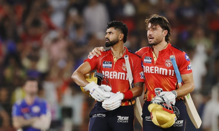 Shreyas Iyer Created History Breaks Adam Gilchrist And Glenn Maxwell Record! கில்கிறிஸ்ட், மேக்ஸ்வெல் சாதனைகளை முறியடித்த ஸ்ரேயாஸ் ஐயர்!