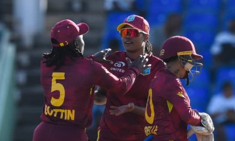 Hayley Matthews in doubt for final ODI against England with a shoulder injury! ENGW vs WI: பின்னடைவை சந்திக்கும் விண்டீஸ்; முக்கிய வீராங்கனை விலகல்?