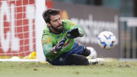 Alisson backs Ancelotti, says changes will take time