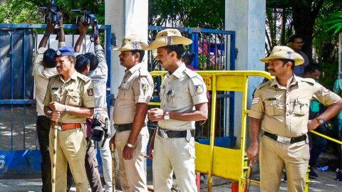B'luru stampede: Security tightened at K'taka CM’s residence; BJP questions action on police