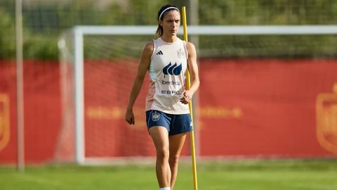 Football: Spain's Ballon d'Or winner Aitana Bonmati diagnosed with meningitis