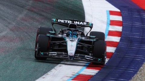 Formula 1: Russell leads FP1 as Dunne shines on debut at Austrian GP