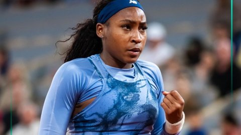 French Open: Coco Gauff outlasts Keys in three-set battle to reach semis