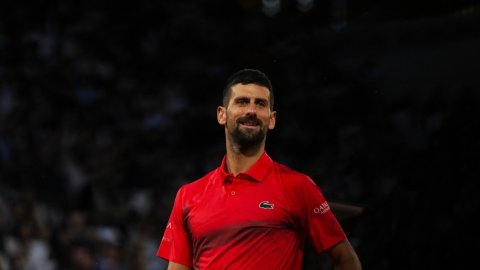 French Open: Djokovic rallies past Zverev for 51st Grand Slam semifinal of career