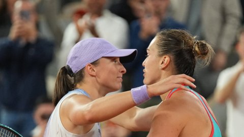 French Open: Sabalenka ends Swiatek’s reign, storms to first clay Grand Slam final