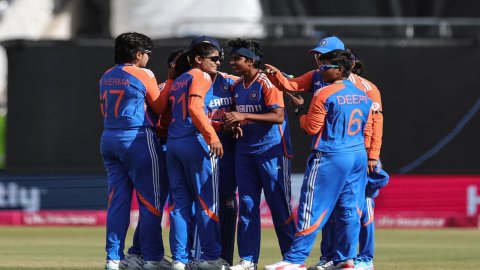 ENGW vs INDW, 1st T20I: India Women CRUSH England by 97 runs in Nottingham ENGW vs INDW, 1st T20I: ஸ்மிருதி, சாரணி அசத்தல்; இங்கிலாந்தை பந்தாடியது இந்தியா!
