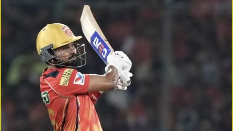PBKS vs MI Qualifier-2: Shreyas Iyer ने रचा इतिहास, एक साथ तोड़ा एडम गिलक्रिस्ट और ग्लेन मैक्सवेल का PBKS vs MI Qualifier-2: Shreyas Iyer ने रचा इतिहास, एक साथ तोड़ा एडम गिलक्रिस्ट और ग्लेन मैक्सवेल का