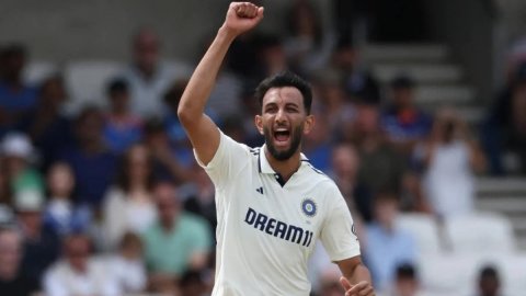 India pacer Prasidh Krishna creates unwanted record in first test against England ஒரு இன்னிங்ஸில் அதிக எகானமி; மோசமான சாதனை படைத்த பிரஷித் கிருஷ்ணா!