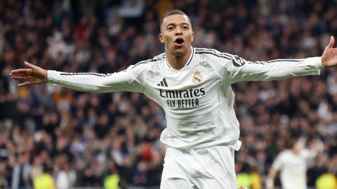Kylian Mbappe hospitalised with gastroenteritis, says Real Madrid