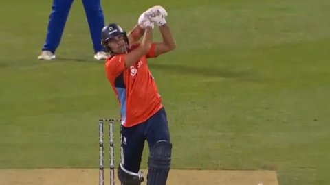 WATCH: पंजाब किंग्स ने नहीं पहचाना टैलेंट, 13 मैचों में बेंच पर बैठने वाले बॉलर ने MLC में ठोके 5 छक