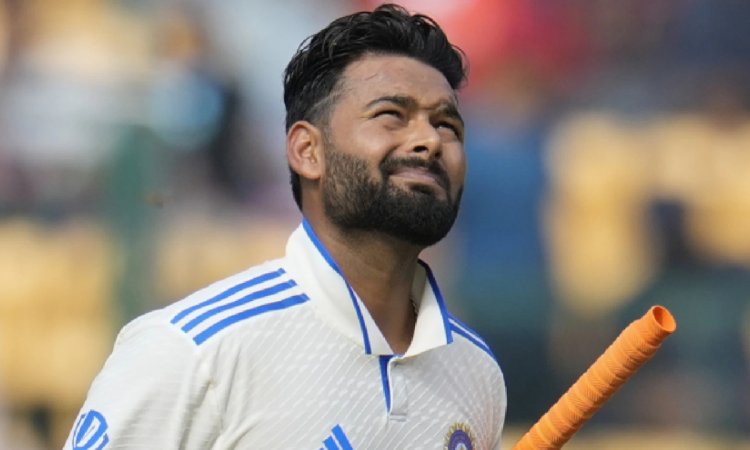 इंग्लैंड पहुंचते ही लगा टीम इंडिया को झटका, ऋषभ पंत हुए प्रैक्टिस सेशन में चोटिल इंग्लैंड पहुंचते ही लगा टीम इंडिया को झटका, ऋषभ पंत हुए प्रैक्टिस सेशन में चोटिल